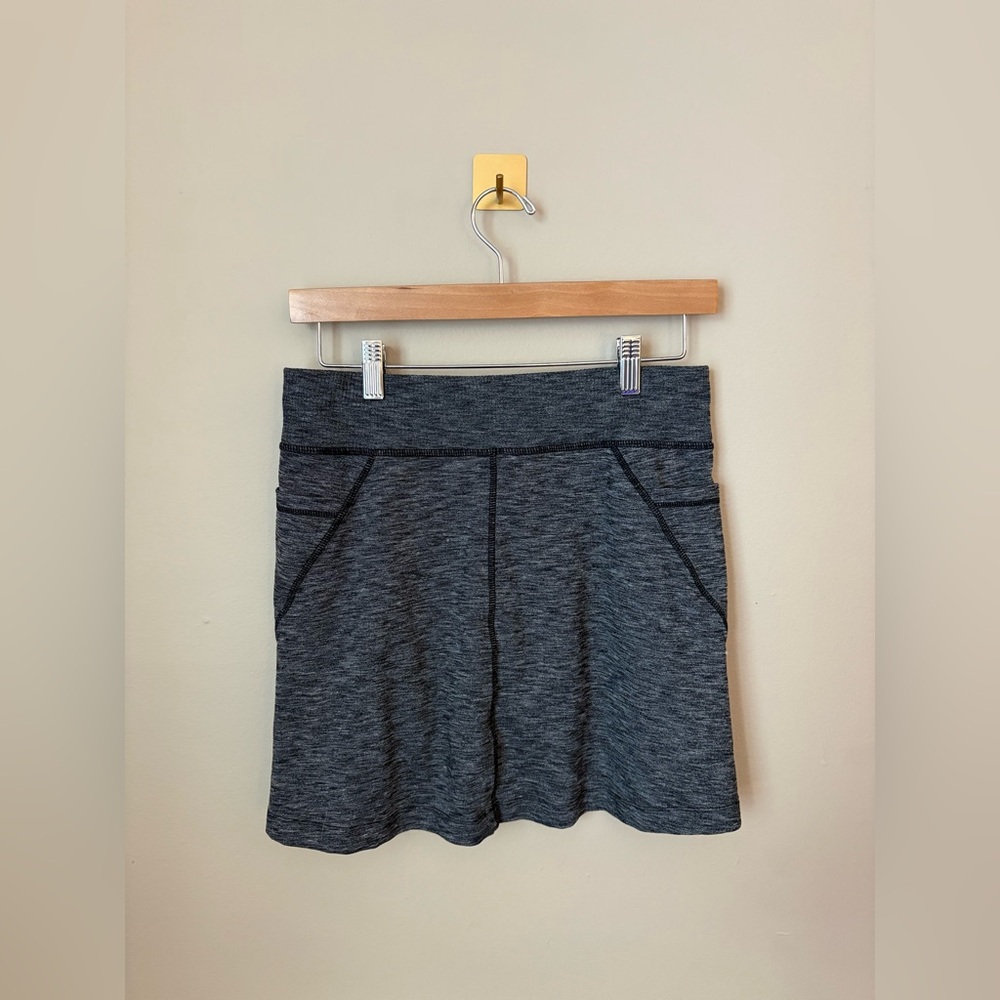 Small Athleta Heather Gray Excursion Skort - Picture 6 of 6